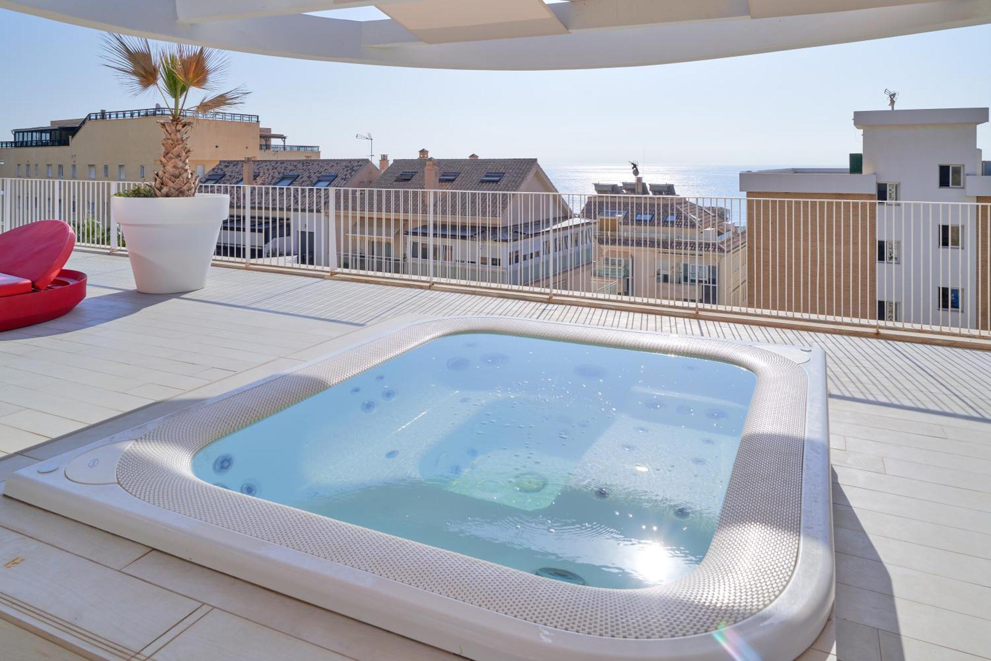 Beachfront Paradise With Spectacular Sea View Apartamento